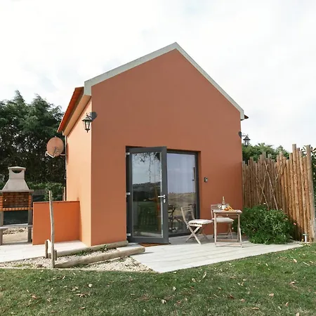 Quinta Dos Castanheiros Casa de Férias Usseira